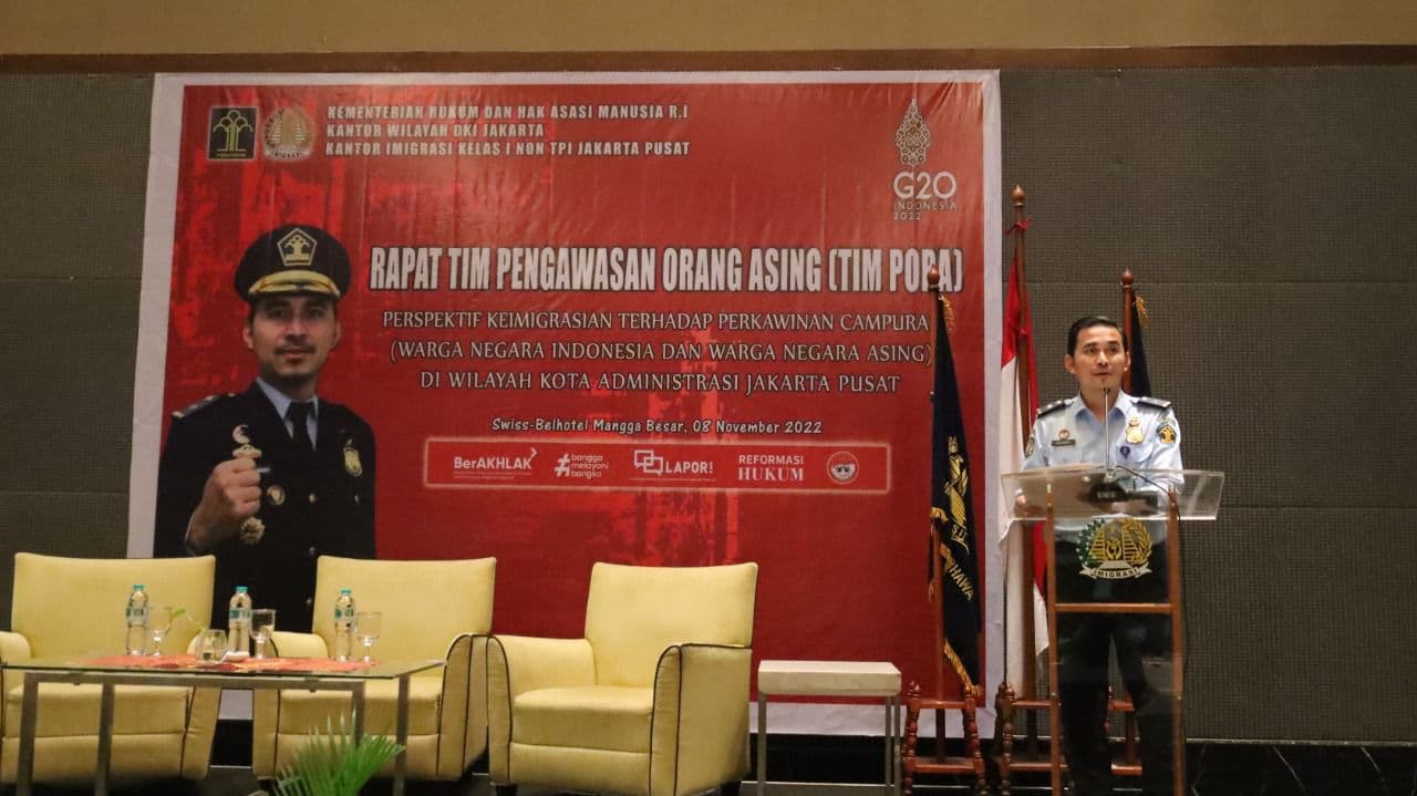 Perspektif Keimigrasian Terhadap Perkawinan Campur Warna Negara Indonesia Dan Warga Negara Asing Di Wilayah Kota Administrasi Jakarta Pusat