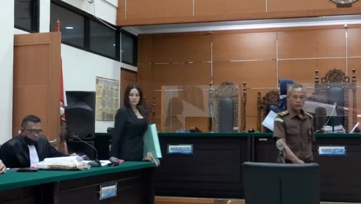 Kembali Jalani Sidang, Nikita Mirzani: Semoga Dito Mahendra Datang Sesuai Perjanjian