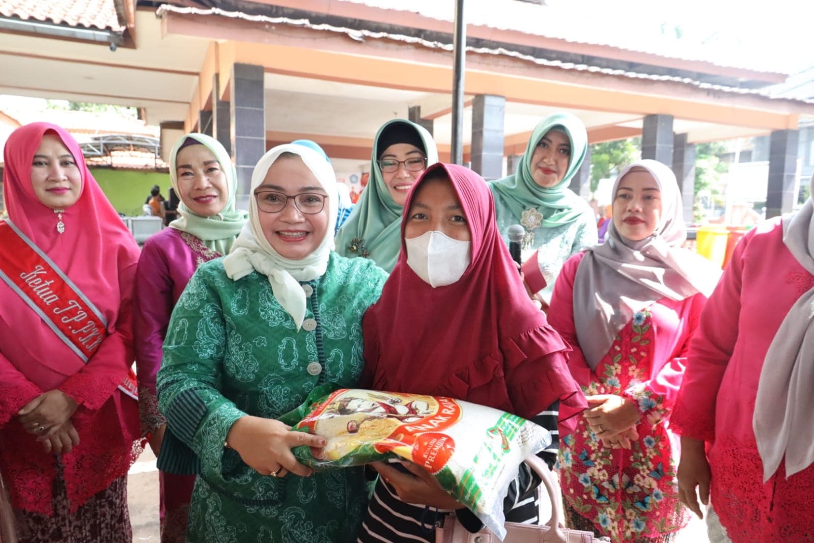 Plt Ketua TP PKK Kota Bekasi Apresiasi Para Juara Lomba Kinerja Kelurahan Terbaik