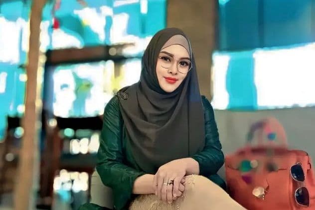 Alami KDRT, Presenter Zeda Salim Laporkan Suami ke Polisi