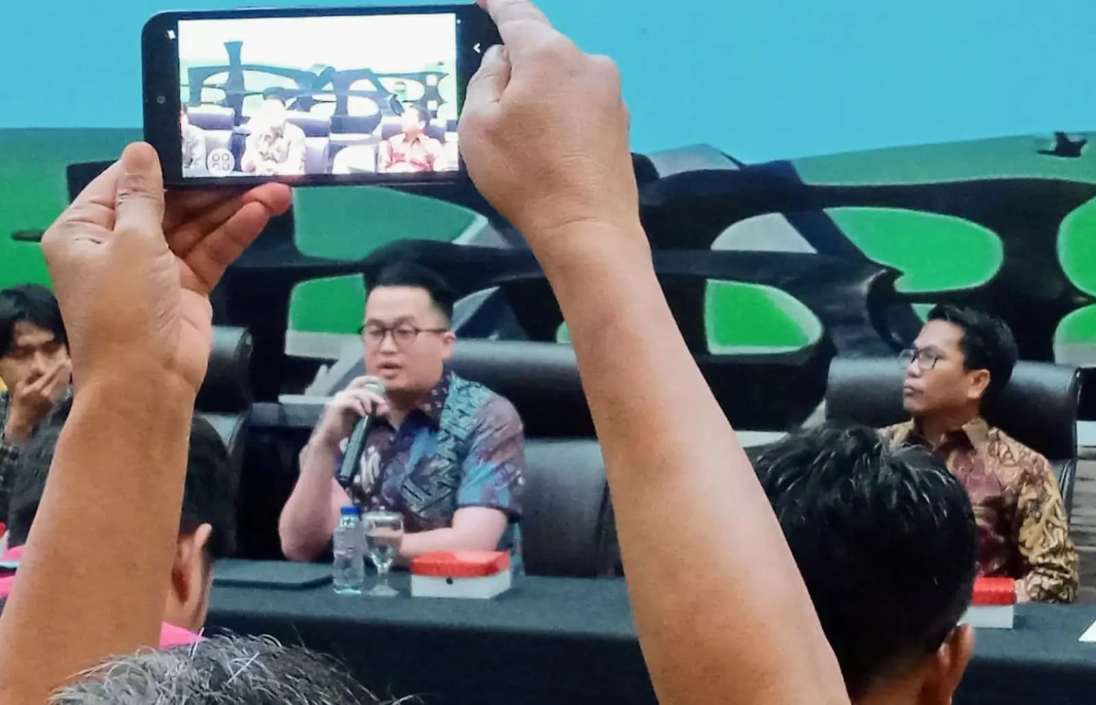 Abraham Sridjaja dan Mohamad Reza (Foto: Dok MI/Jiani)