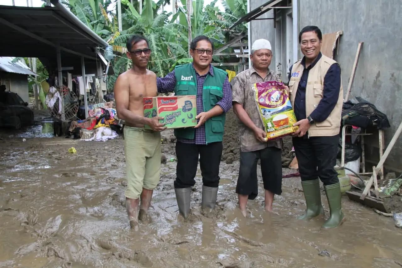Direksi BTN dan BSN Menyapa Korban Terdampak Banjir di Aceh (Foto: Dok BTN)