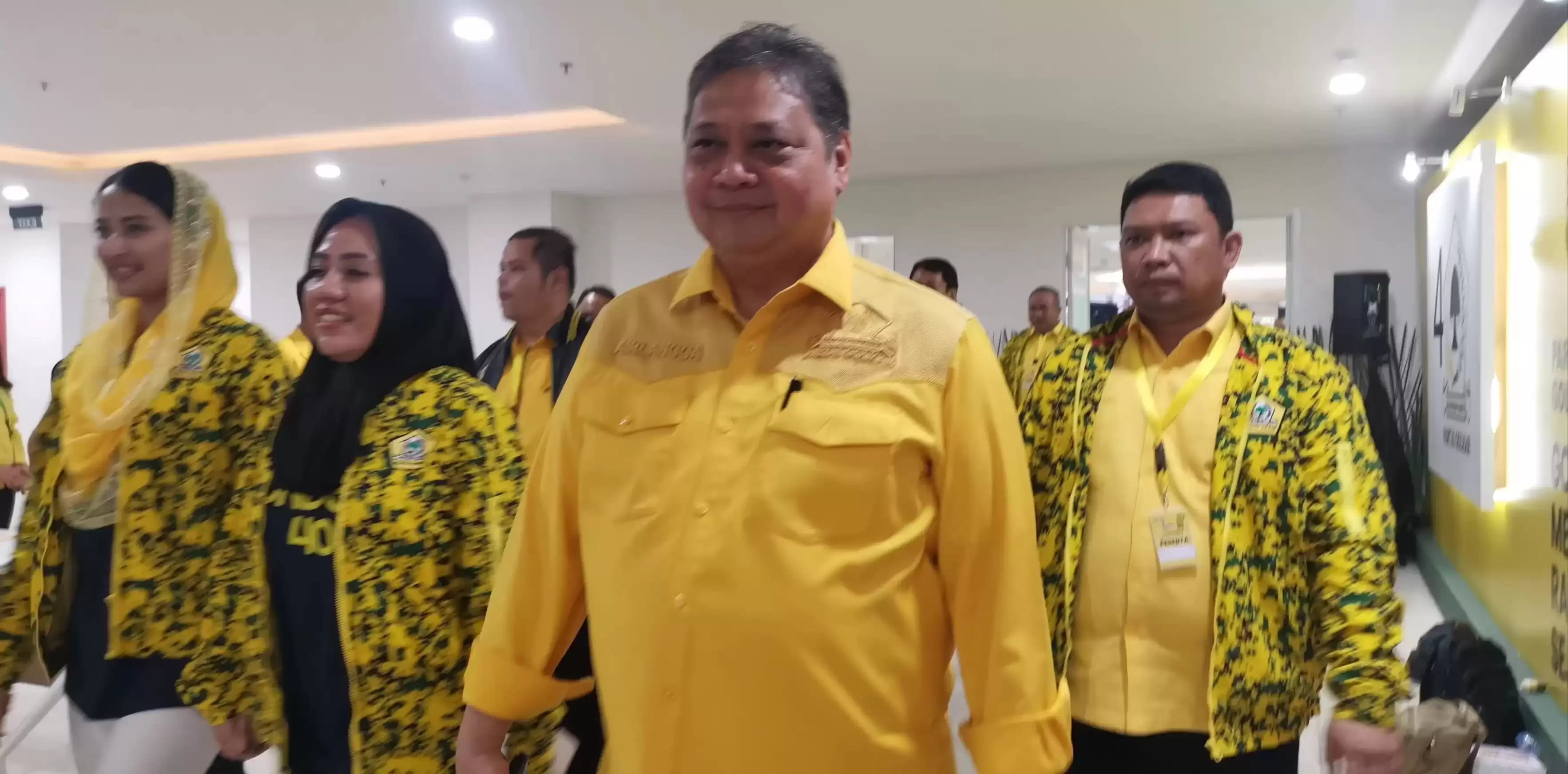Mahfud MD Mundur dari Menko Polhukam, Airlangga: Kabinet Masih Solid