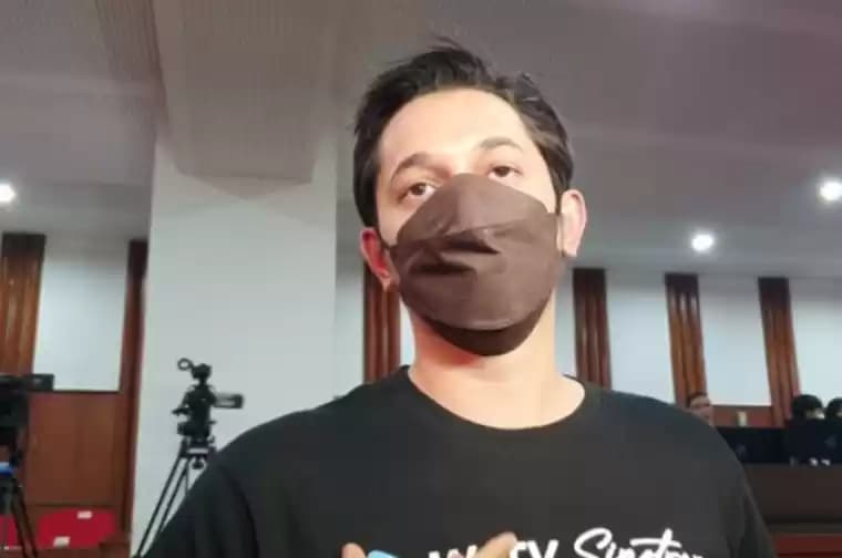 Aktor Andrew Andika