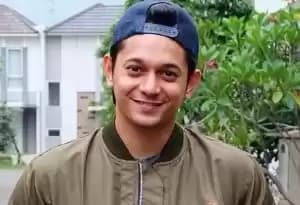 Andrew Andika