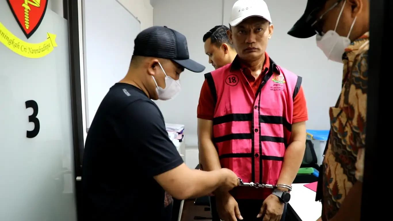 Tersangka kasus suap vonis lepas kasus korupsi ekspor CPO (Foto: Dok MI)