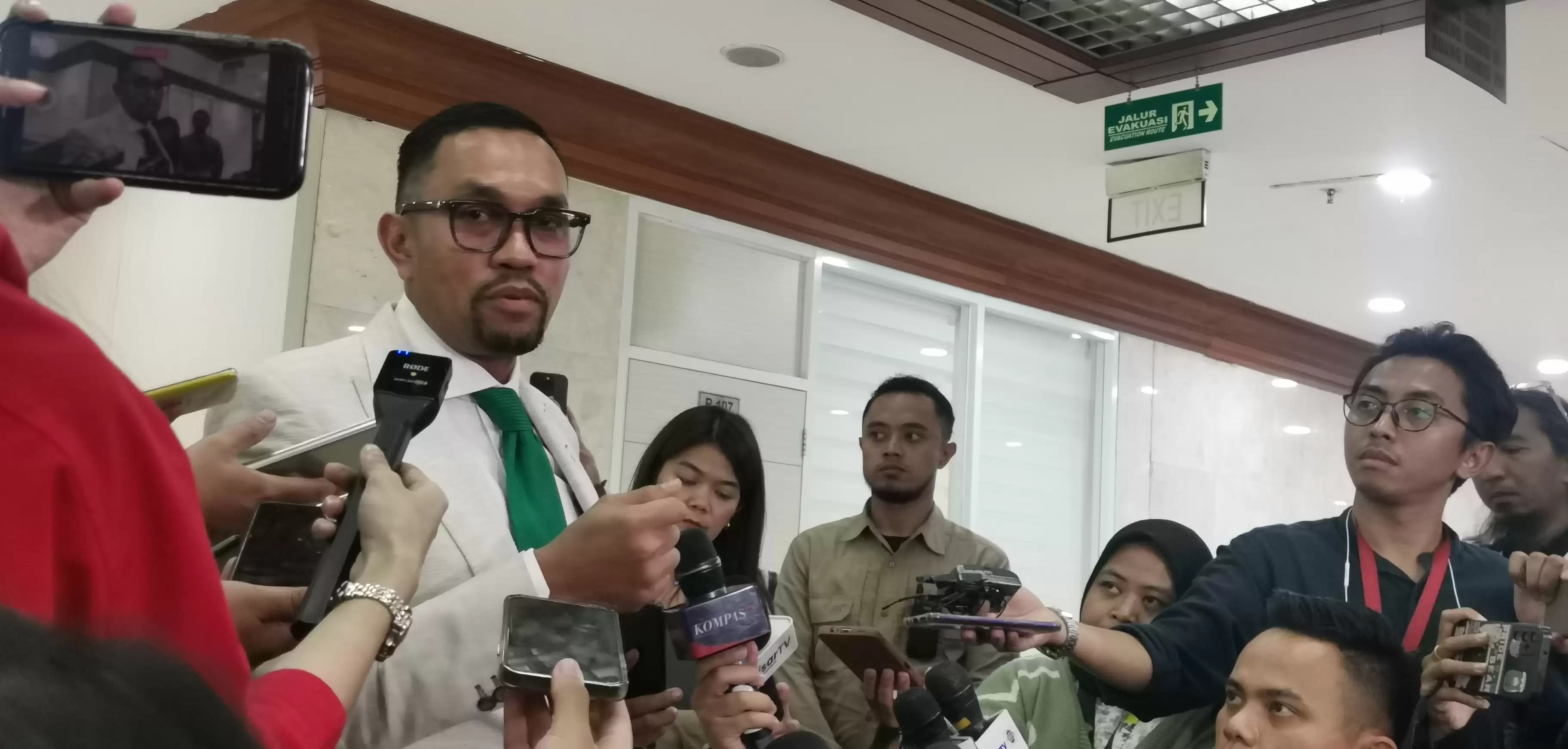 NasDem Jawab Cuitan Fahri Hamzah, Sahroni: Dia Pengen Viral