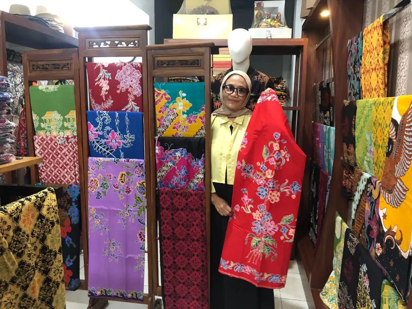 Batik Khas Tangerang