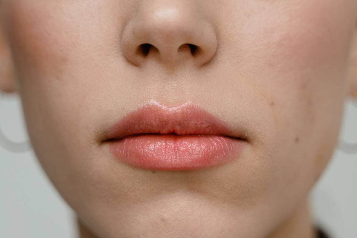 Cara Menjaga Bibir Agar Tetap Sehat dan Cerah