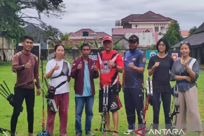 Perdana, Panahan Putri Sultra Rebut Tiket PON 2024