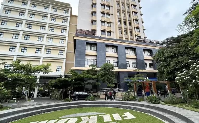 Seorang Wanita Tewas Jatuh dari Gedung Filkom Universitas Brawijaya