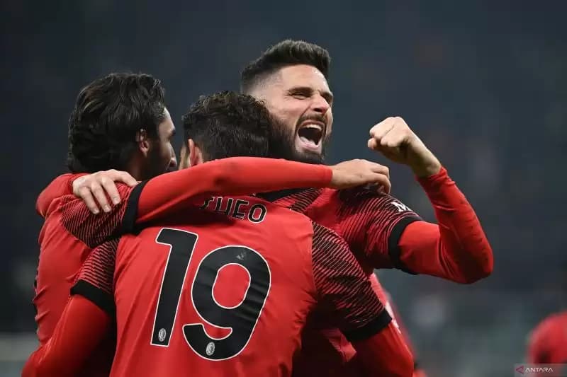 Roma Kokohkan Milan di Liga Italia