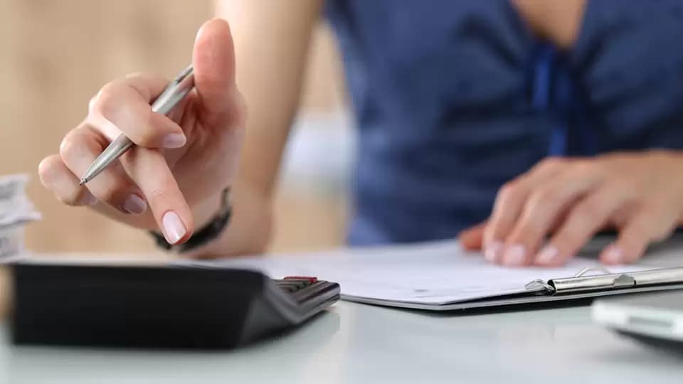 Pelemahan Rupiah Akan Bebani Industri Pinjaman