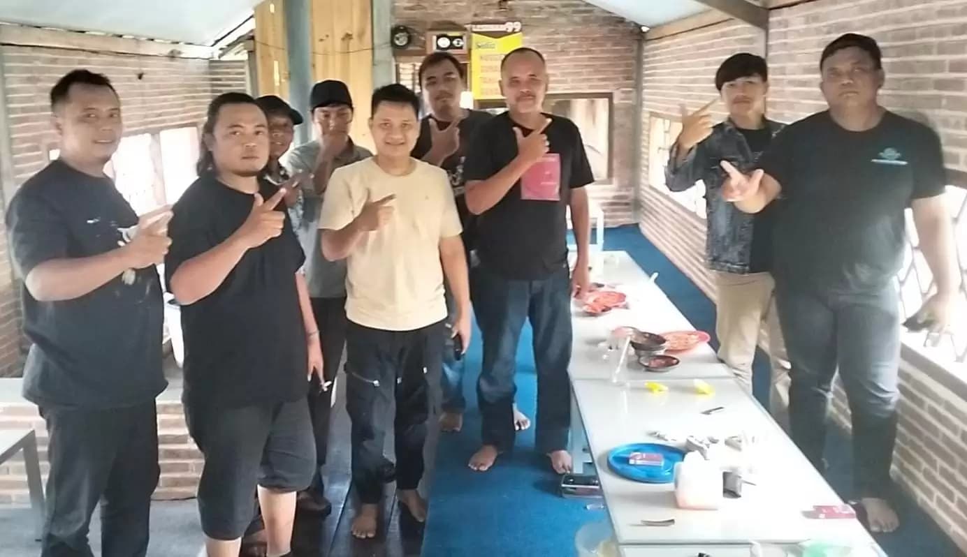 Komunitas Penambang di Kecamatan Nglegok Dukung Prabowo- Gibran Menang Satu Putaran