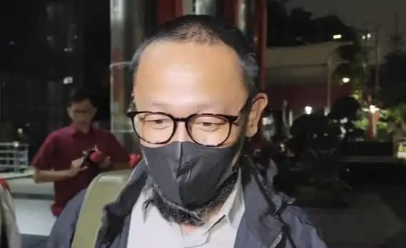Eks Stafsus Menag Yaqut, Gus Alex