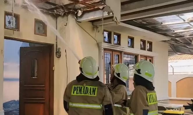Kebakaran Rumah di Pasar Rebo Diduga Akibat korsleting Listrik