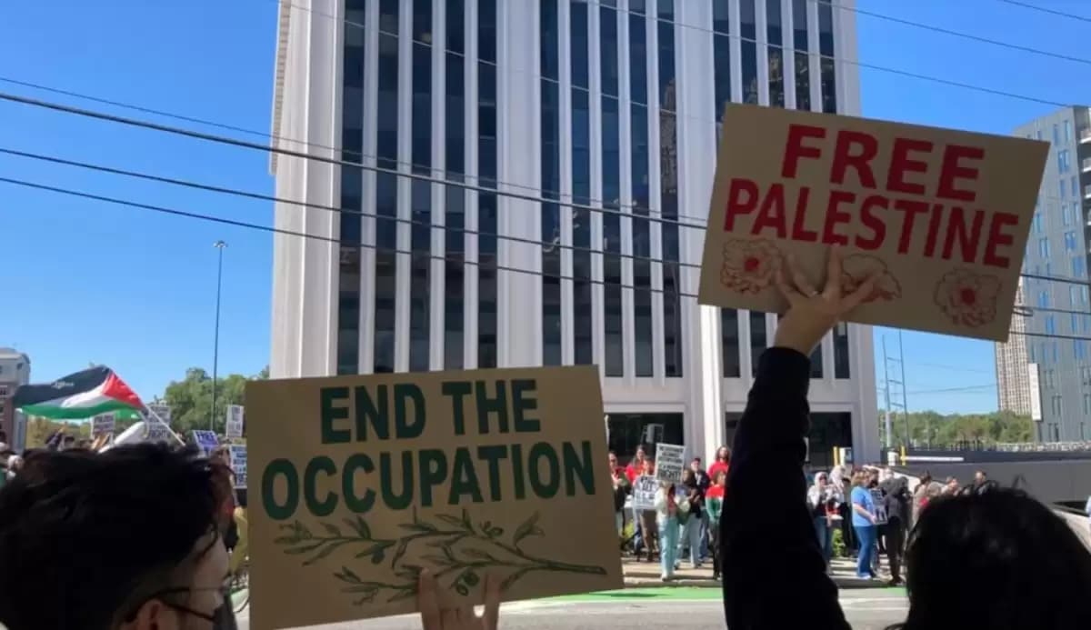 Demo Konsulat Israel di Atlanta, Pengunjuk Rasa Bakar Diri