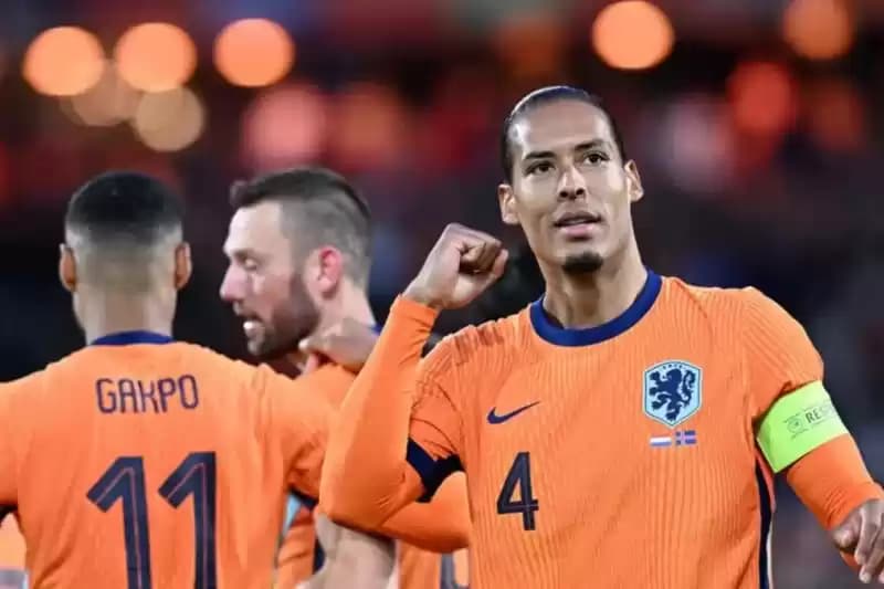 Foto Kapten Timnas Belanda Virgil van Dijk