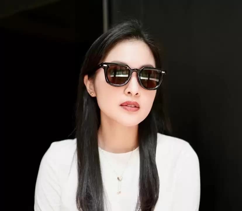 Foto Sandra dewi