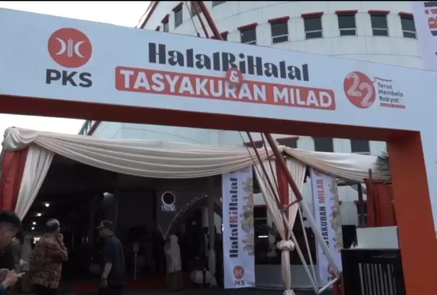 Halal Bihalal PKS