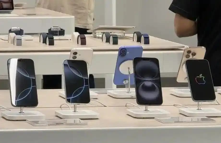 Harga Smartphone Bakal Lebih Mahal di 2026