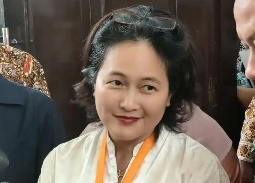 Istri Tom Lembong, Maria Franciska Wihardja
