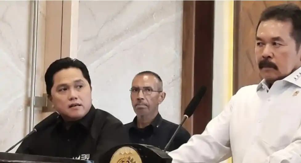 Jaksa Agung dan Erick Thohir
