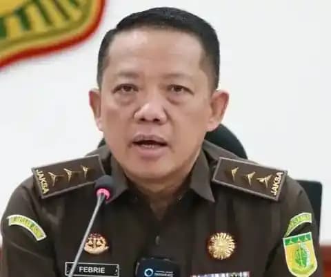 Jampidsus Febrie Adriansyah