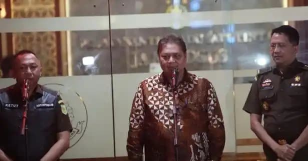 Kejagung Periksa Airlangga