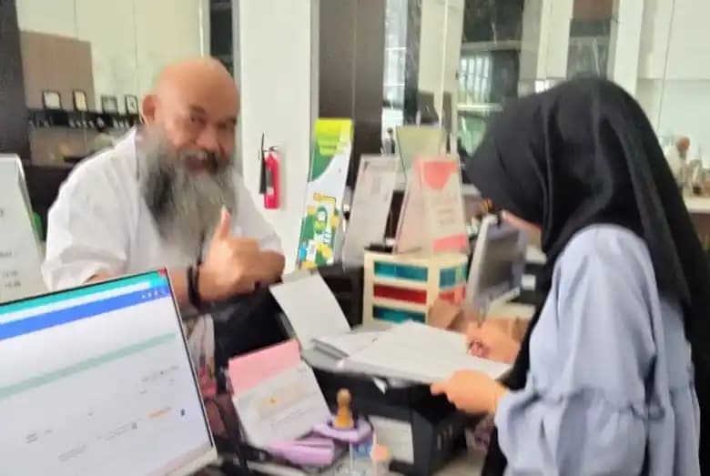 ketua Krak  Sulteng  di kantor kajati