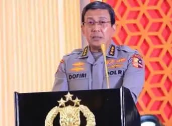 Komjen Ahmad Dofiri