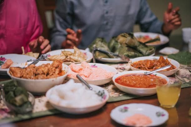 Ini Jadwal Buka Puasa Hari Ini Senin 17 April 2023!
