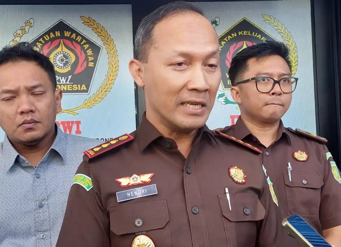Mantan Kajari Jakbar Hendri Antoro