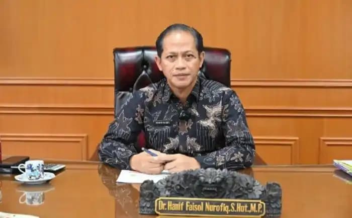 Menteri Lingkungan Hidup Hanif