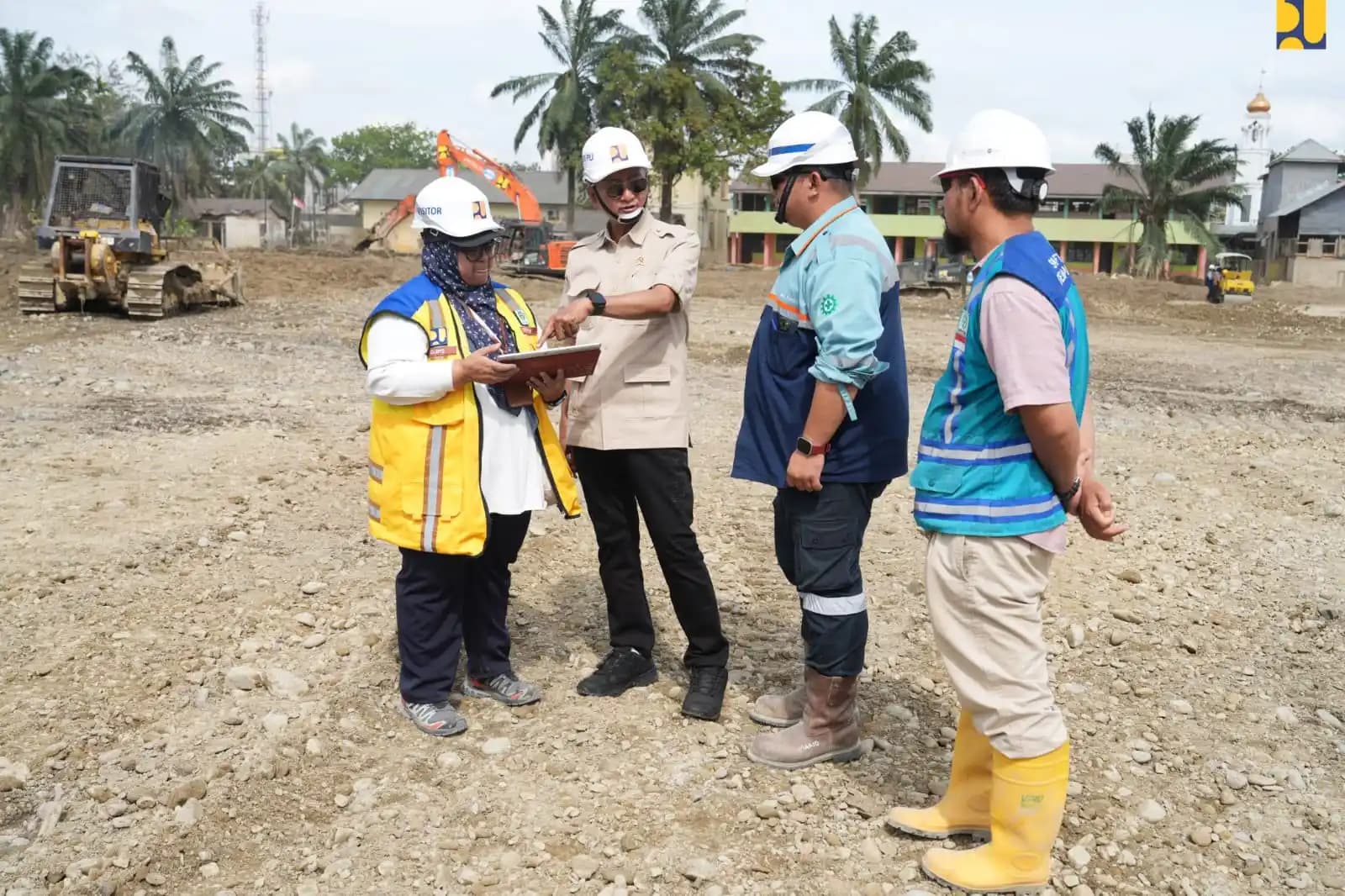 menteri PU, Huntara