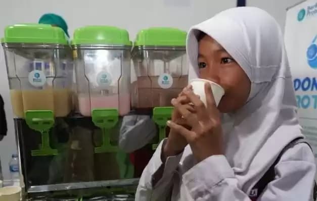 Minum Susu Ikan