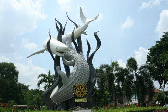 Pelajar SD-SMP Surabaya Kasih Tunai Rp 1 M dan Sembako buat Korban Covid, Tepatlah Julukanmu "Kota Pahlawan"