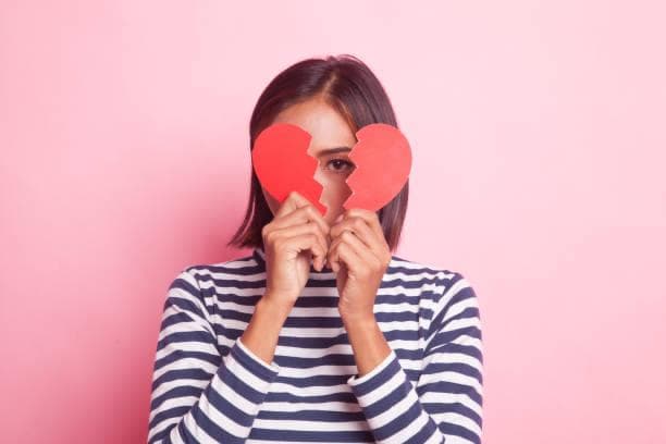 4 Zodiak yang Ahli Menyembuhkan Patah Hati Usai Putus Cinta