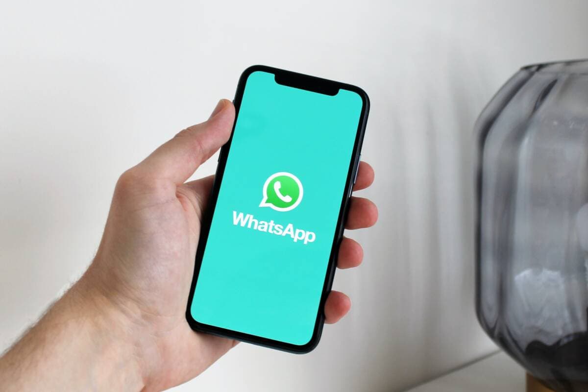 Begini Cara Membuat WhatsApp Terlihat Offline Padahal Sedang Online