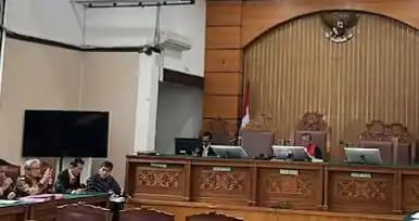 Praperadilan Hasto