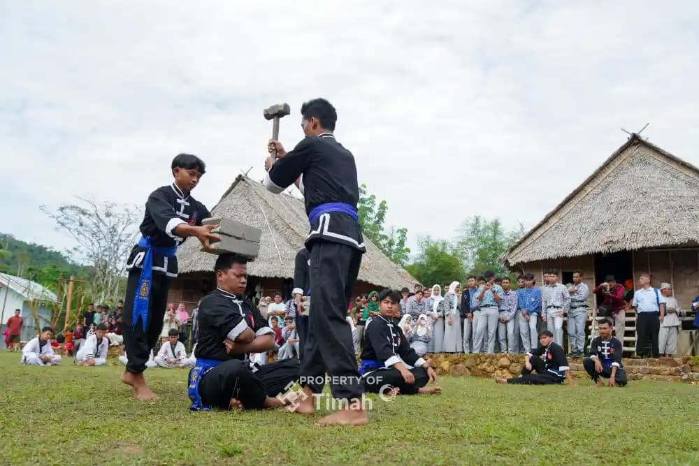 PT Timah-Lembaga Adat