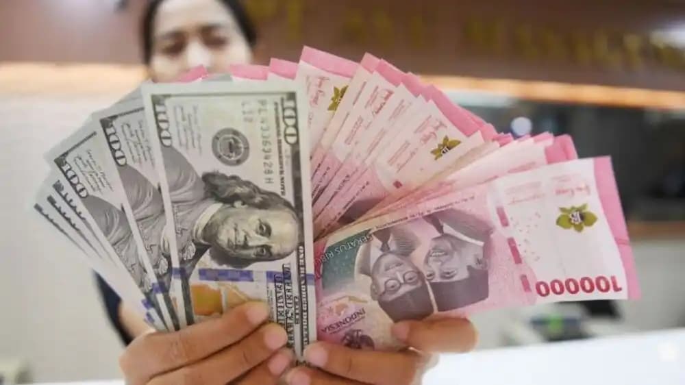 Mata Uang Rupiah Makin Anjlok, Kini Jadi Rp17.675 per USD