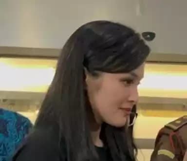 Sandra Dewi