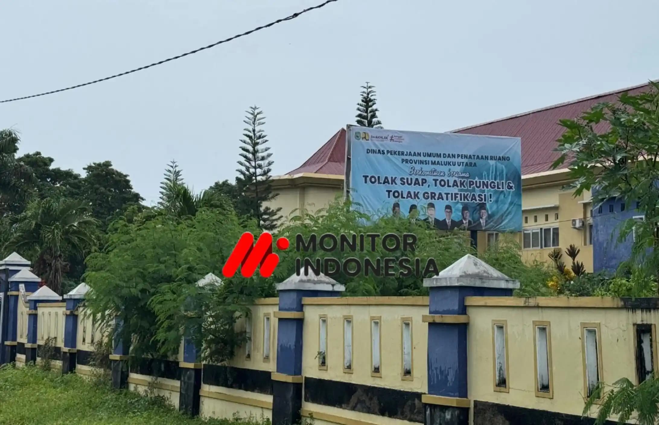 Spanduk Maluku Utara