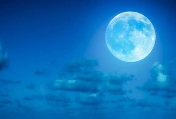 Langka, Fenomena Blue Moon Terjadi Malam Ini