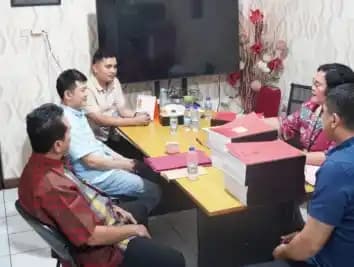 Tersangka Bea Cukai