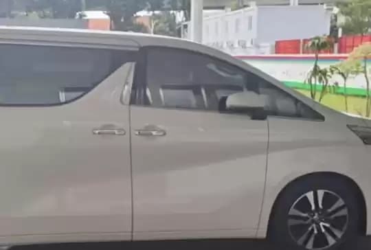 Toyota Vellfire milik harvey Moeis