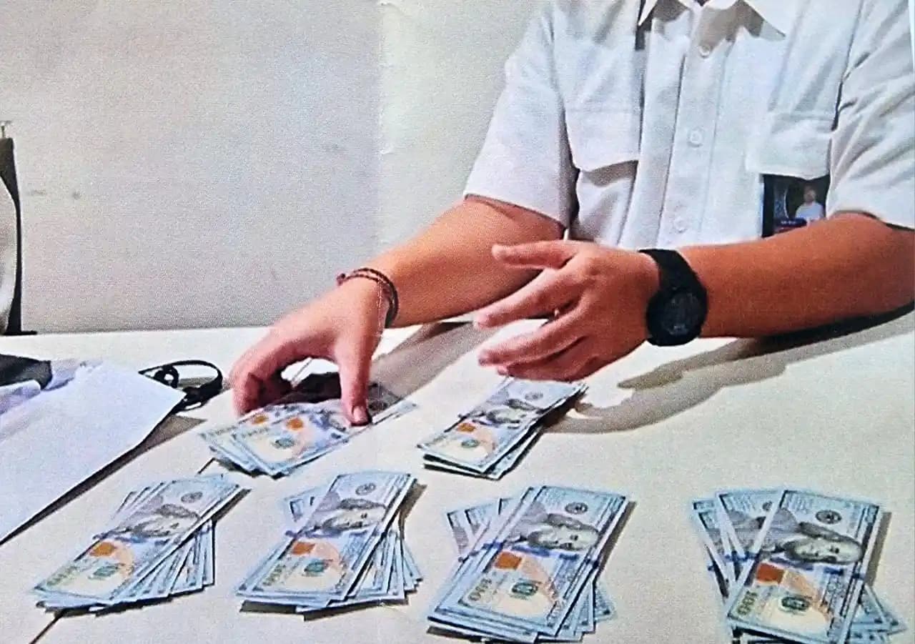 Uang Gratifikasi Di PU