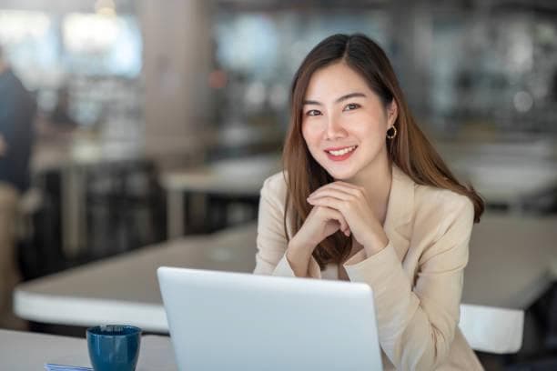 7 Alasan Mengapa Orang Cerdas Sulit Menemukan Cinta