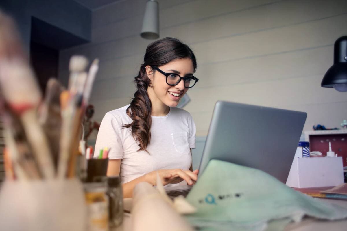 5 Zodiak Yang Workaholic (Kerja Tanpa Kenal Lelah)